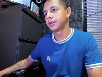 Chaturbate Watch Live Sex Cams of g_lincoln