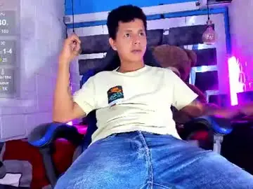 Chaturbate Free Live Porn of g_lincoln