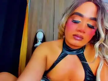 Chaturbate Live Sex Cam of amber_bigcum