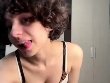 Chaturbate Watch Live Sex Cams of nikatyan