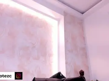 Chaturbate Watch Live Sex Cams of charlote_zc_