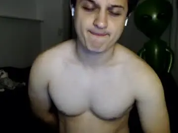 Chaturbate Best live sex cam show of lioncluess