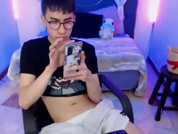 Chaturbate Nude Webcam of andy_norton