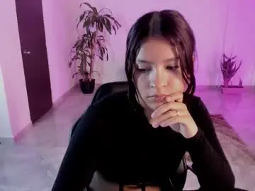 Chaturbate Free Porn Cam of candy_fox_19