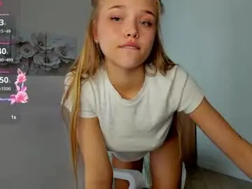 Chaturbate Free Live Porn of flooora_0