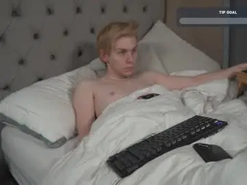 Chaturbate Nude Webcam of scottish_twink01