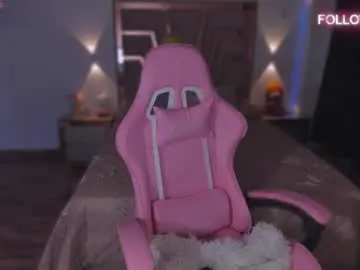 Chaturbate Best live sex cam show of lunna_roosee