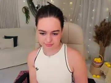 Chaturbate Live Sex Cam of miraclecurly