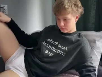 Chaturbate Adult Video Chat of olivertasty