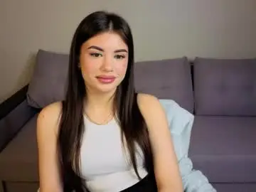 Chaturbate Live Sex Cam of alisha_blakee