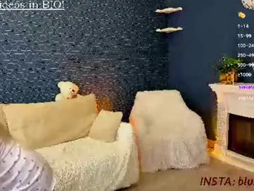 Chaturbate Watch Live Sex Cams of blush_mikki