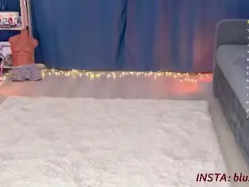 Chaturbate Live Sex Cam of blush_mikki