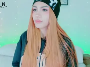 Chaturbate Live Sex Cam of cuteezoe