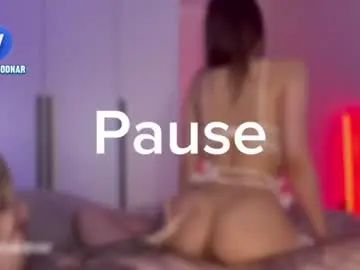 Chaturbate Live Porn of pinkbodnar_