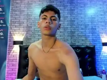 Chaturbate Sex Chat of smith_luxe