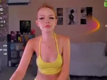 Chaturbate Watch Live Sex Cams of dindin_