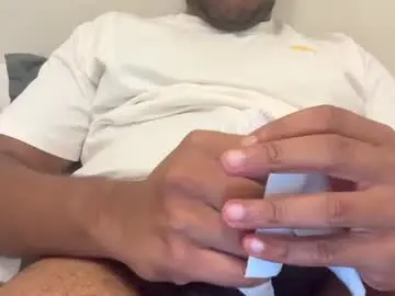 Chaturbate Free Live Porn of 1thickcock69