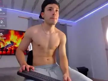 Chaturbate Live Porn of benji_andrew