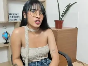 Chaturbate Nude Webcam of lennox_amy