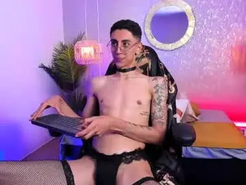 Chaturbate Live Sex of gio_carangi