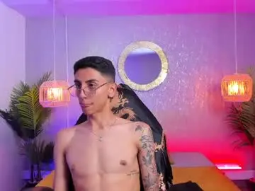 Chaturbate Watch Live Sex Cams of gio_carangi