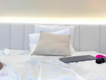 Chaturbate Live Sex Cam of aprilalen