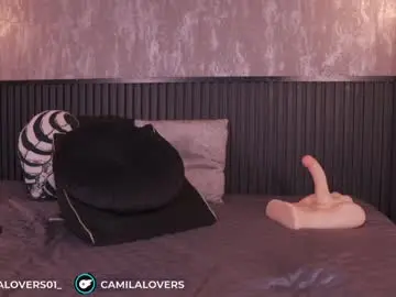 Chaturbate Live Sex Cam of camilalovers01