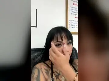 Chaturbate Adult Video Chat of dahlyagoddess