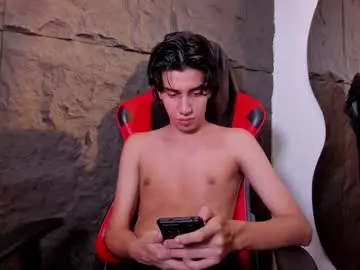 Chaturbate Free Porn Cam of alan_boy01