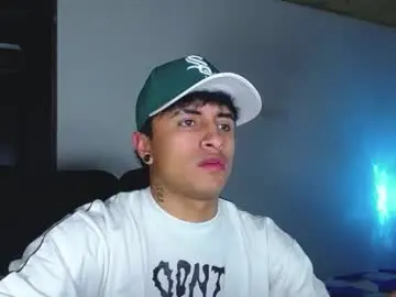 Chaturbate Private Sex Chat of boylatin_777