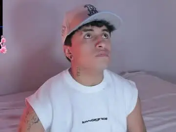 Chaturbate Best live sex cam show of boylatin_777