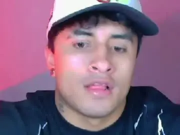 Chaturbate Free Porn Cam of boylatin_777