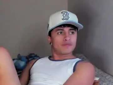 Chaturbate Live Sex Cam of boylatin_777