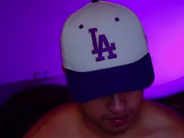 Chaturbate Watch Live Sex Cams of boylatin_777