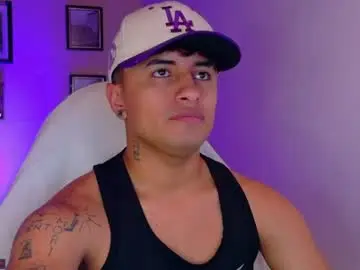 Chaturbate Watch Live Sex Cams of boylatin_777
