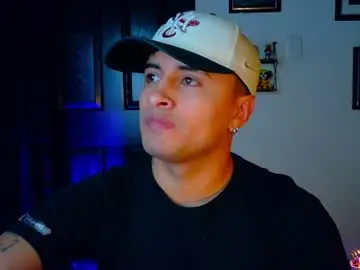 Chaturbate Free Porn Cam of boylatin_777