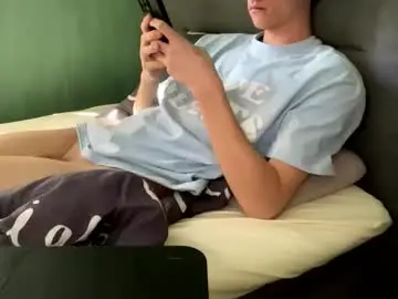 Chaturbate Watch Live Sex Cams of theothede19cm