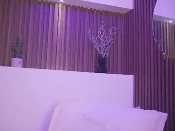 Chaturbate Best live sex cam show of camila_dupont