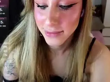 Chaturbate Live Sex Cam of miraraid