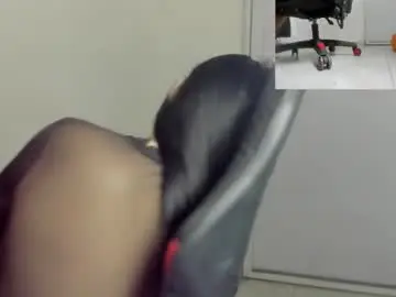 Chaturbate Live Porn of queen_findom1