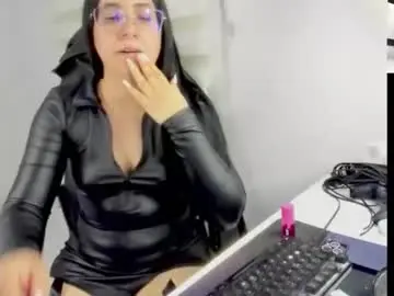 Chaturbate Sex Chat of queen_findom1