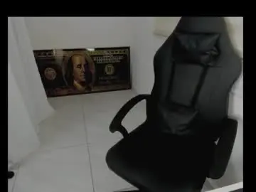 Chaturbate Sex Chat of queen_findom1