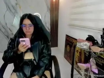 Chaturbate Adult Webcams of queen_findom1