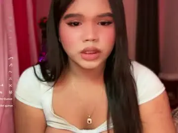 Chaturbate Live Porn of urbabysofia0305