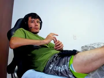 Chaturbate Best live sex cam show of cristian_ortiz_1