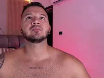 Chaturbate Live Porn of mr_mikee_