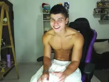 Chaturbate Best live sex cam show of saulomiralles