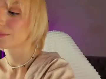 Chaturbate Watch Live Sex Cams of valenora1