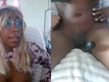 Chaturbate Adult Webcam of alys_at_college