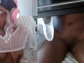 Chaturbate Live Sex of alys_at_college